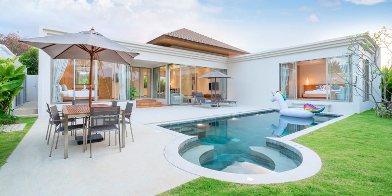 Three Things to Consider When Installing a Swimming Pool